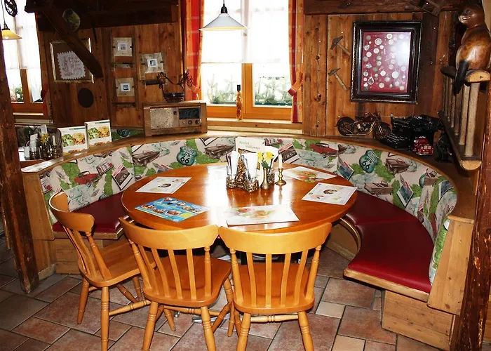 Autobahnrestaurant & Motorhotel * Zöbern